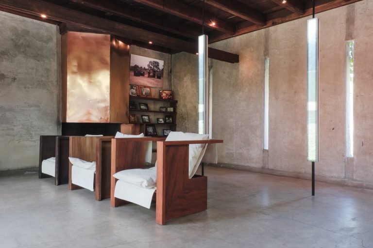 9 Beautiful Mid-Century Modern Homes in 2026